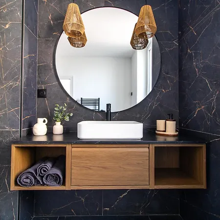 Maison Avec Cour - Casa Di Pietra 몽뤼꽁