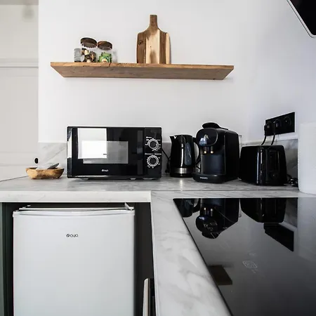 Maison Avec Cour - Casa Di Pietra 몽뤼꽁